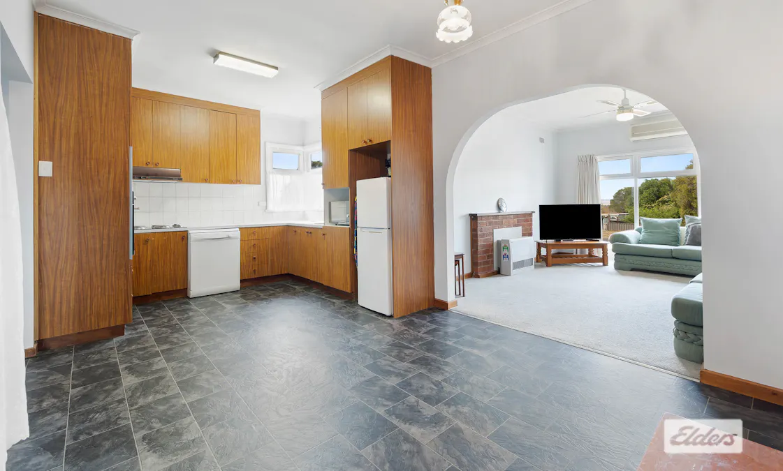 19 Speed Street, Ararat, VIC, 3377 - Image 3