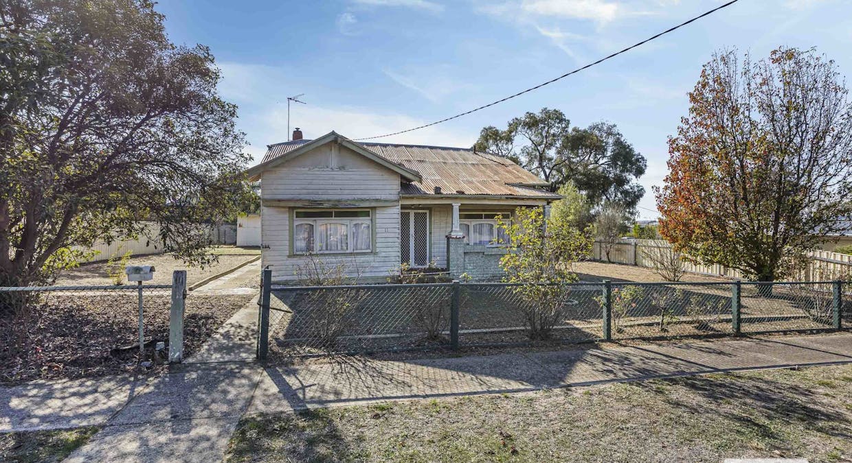 11 Crouch Street, Ararat, VIC, 3377 - Image 6