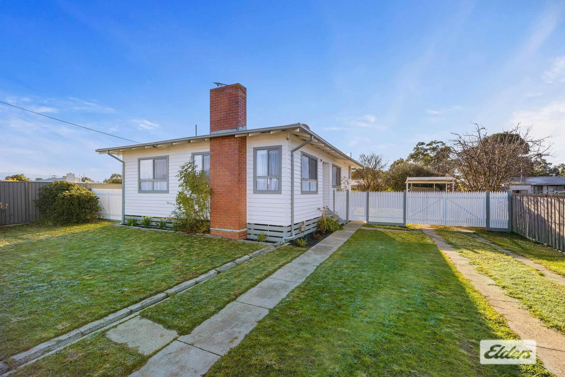 6 Steven Crescent, Ararat, VIC, 3377 Sold Elders Real Estate