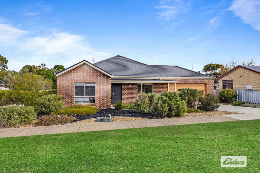 49 Baird Street, Ararat, VIC, 3377 - Image 3