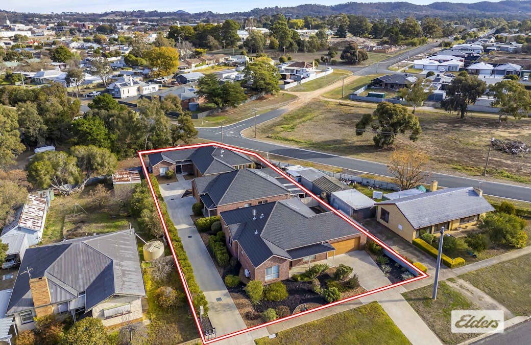 49 Baird Street, Ararat, VIC, 3377 - Image 2