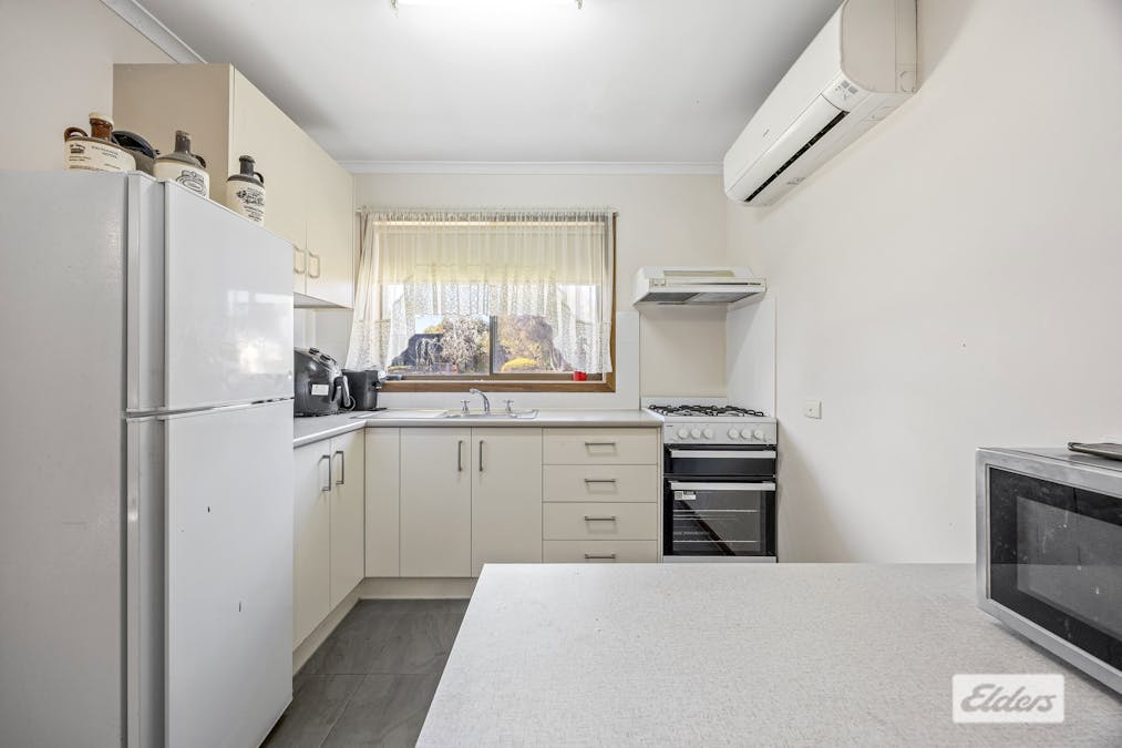 21 Houston Street, Stawell, VIC, 3380 - Image 4