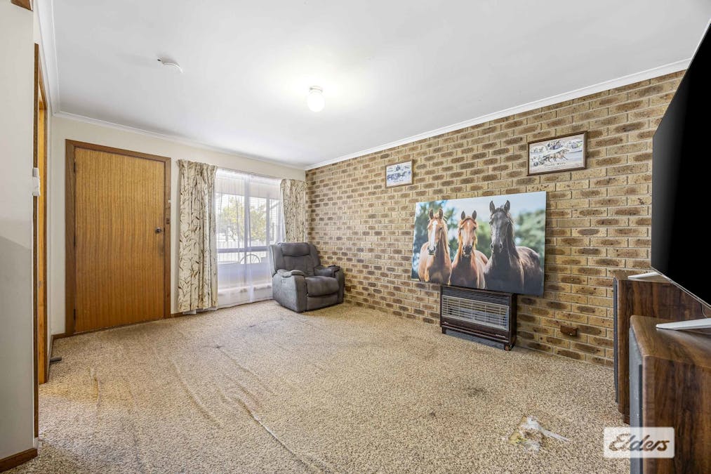 21 Houston Street, Stawell, VIC, 3380 - Image 3