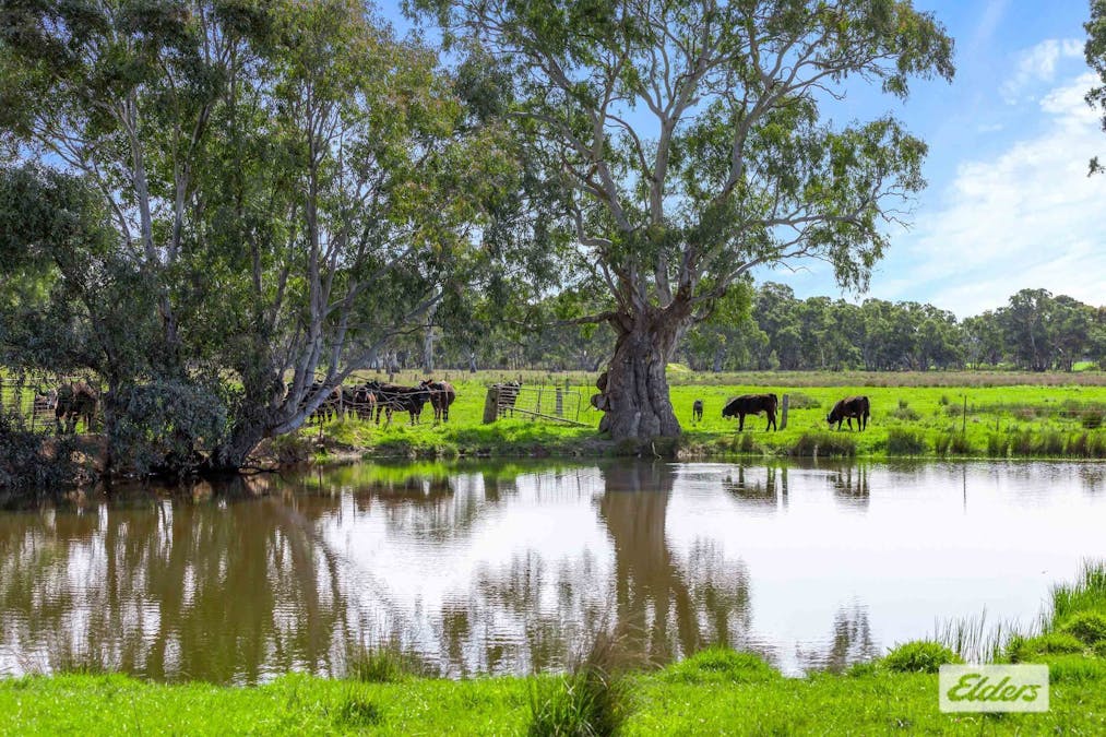 CA 29-33 Warrak Road, Ararat, VIC, 3377 - Image 2
