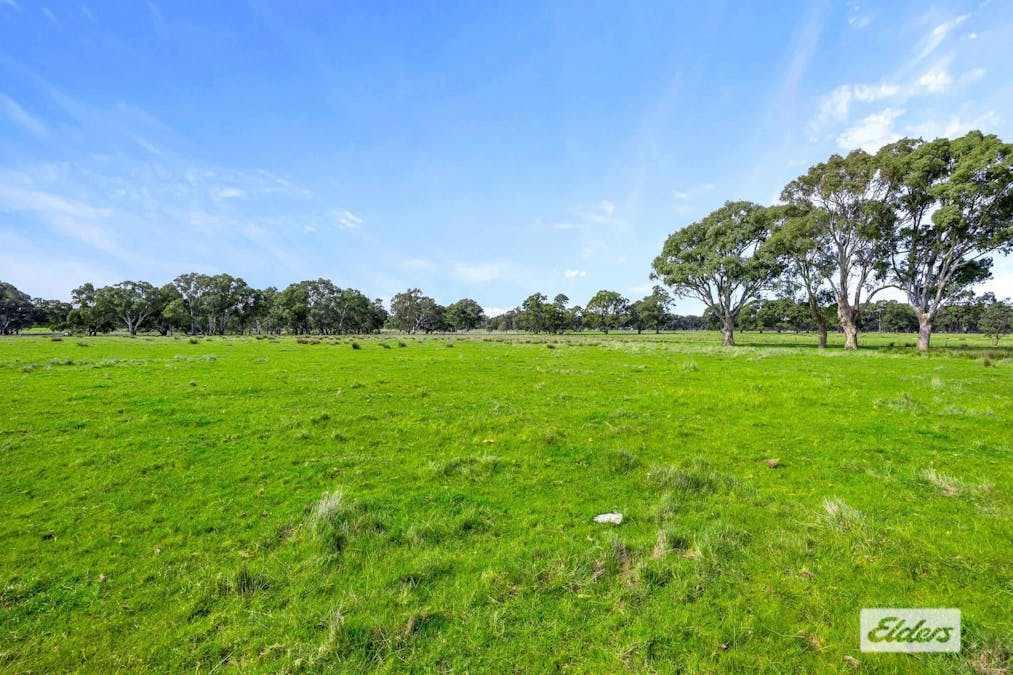 CA 29-33 Warrak Road, Ararat, VIC, 3377 - Image 8