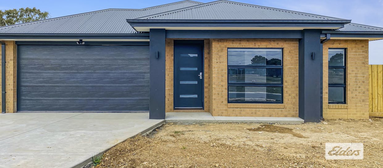 2 Thornbury Close, Ararat, VIC, 3377 - Image 1
