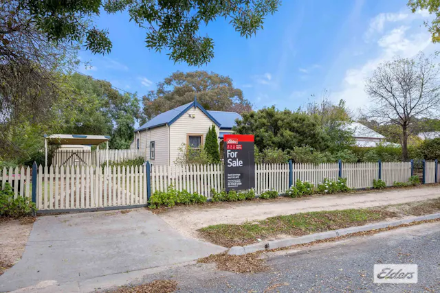 102 Main Street — photo from Elders Real Estate Ararat