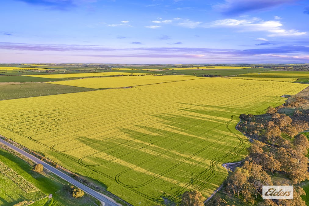 Willaura, VIC, 3379 - Image 13