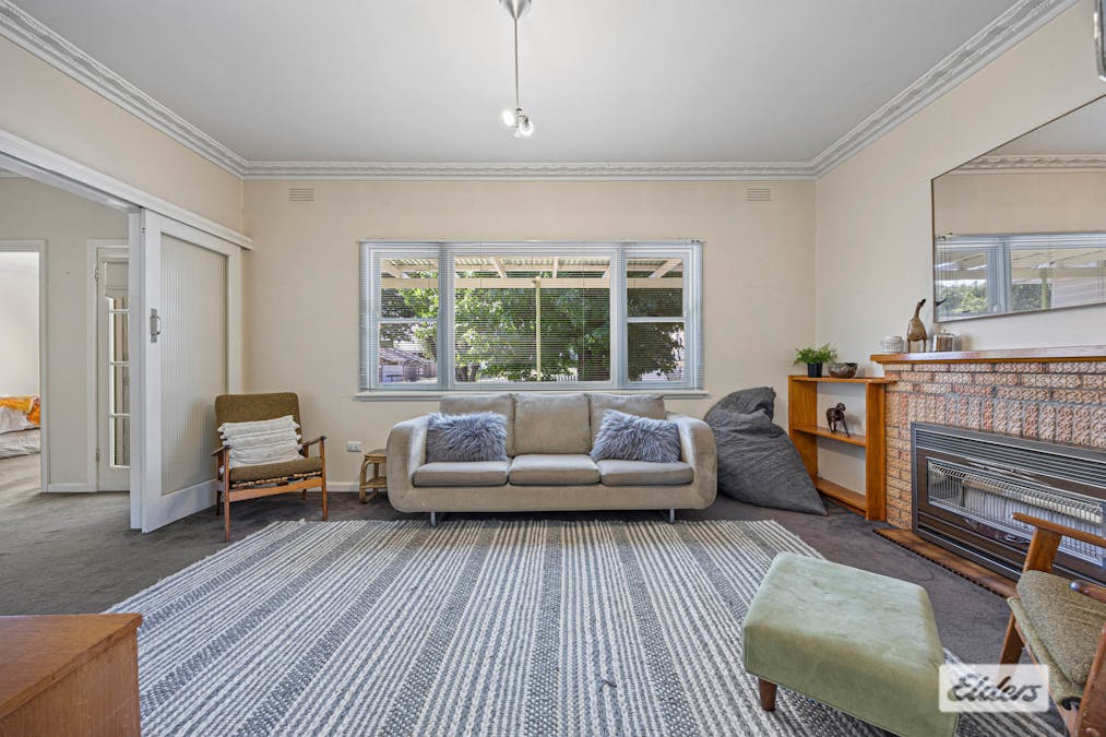 22 Jennings Street, Stawell, VIC, 3380 - Image 2