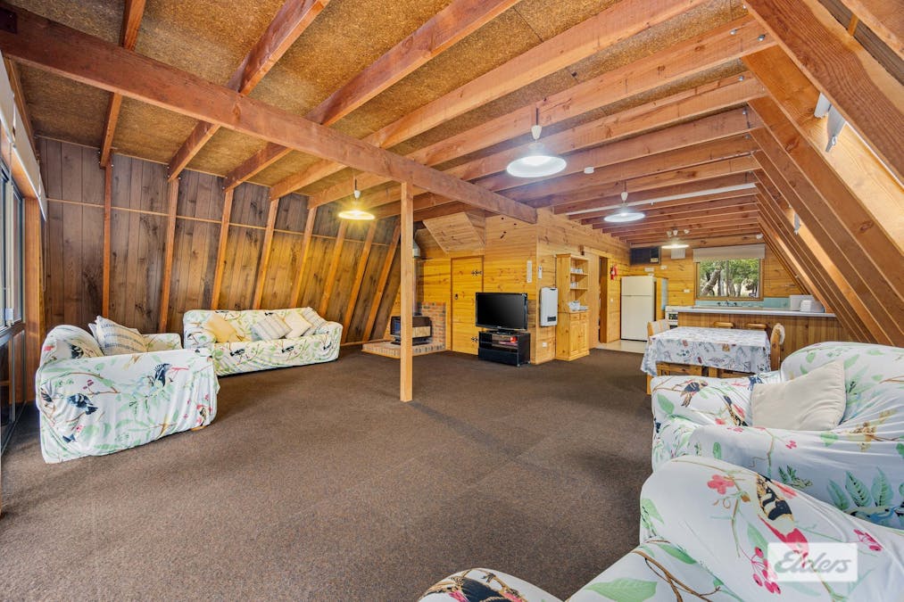 156 Grampians Road, Halls Gap, VIC, 3381 - Image 8