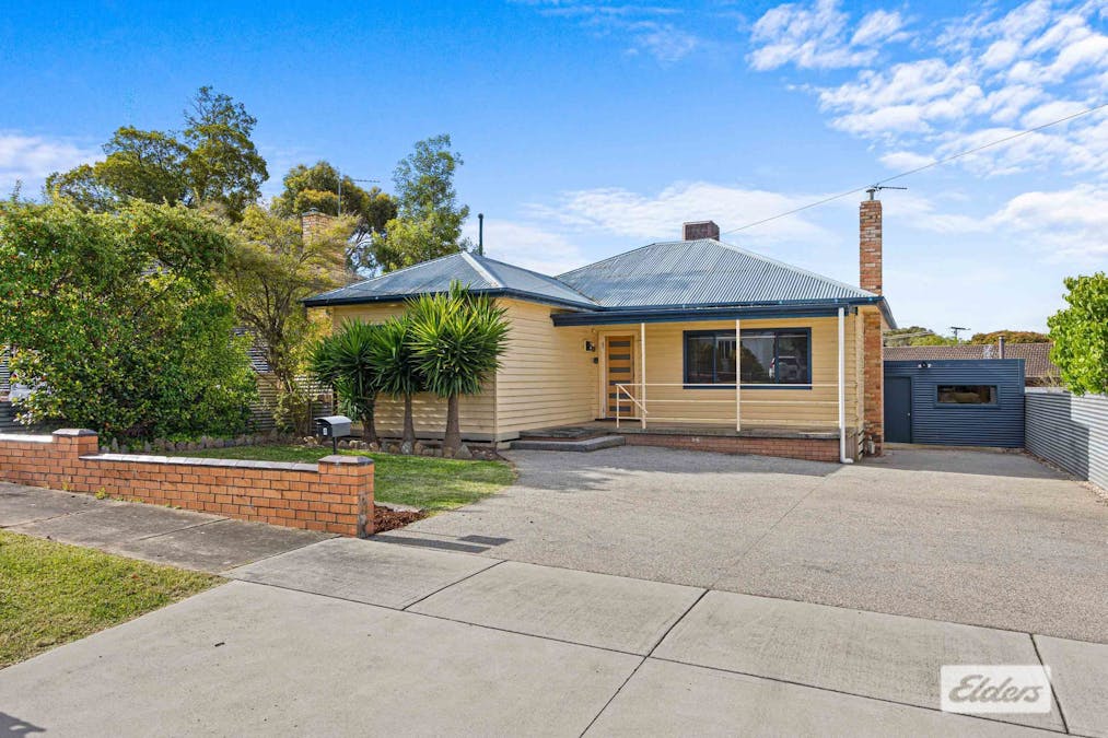 8 Clarke Street, Ararat, VIC, 3377 - Image 2
