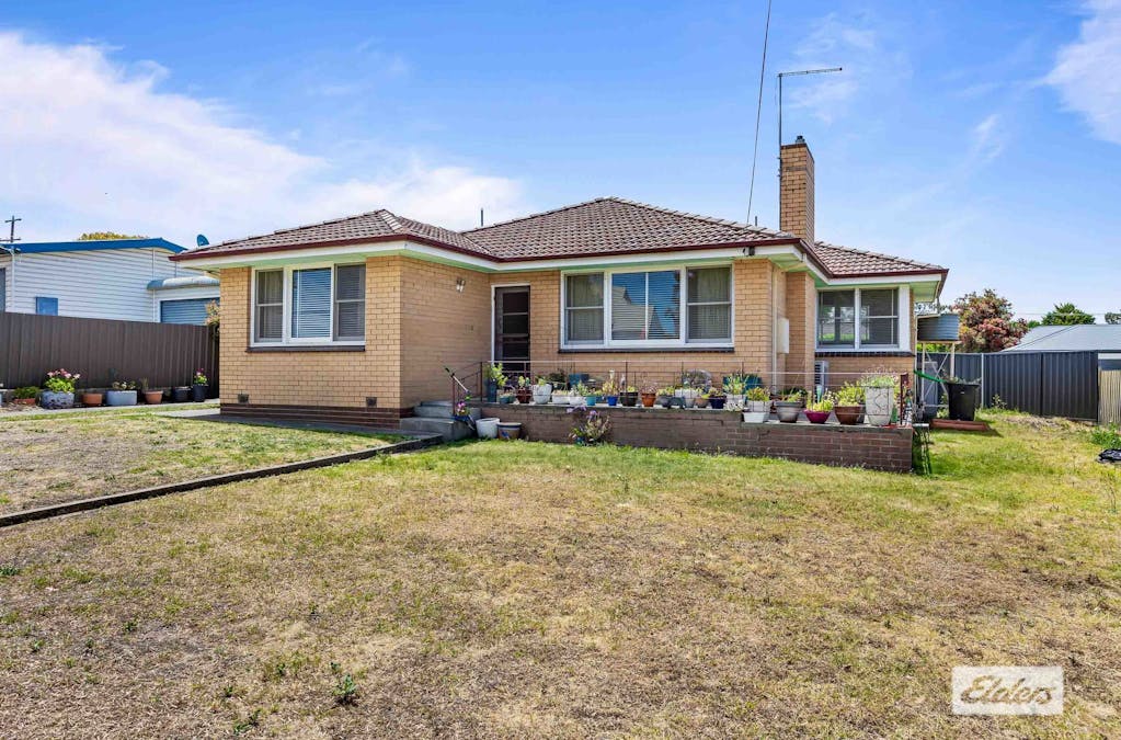 65 Girdlestone Street, Ararat, VIC, 3377 - Image 13