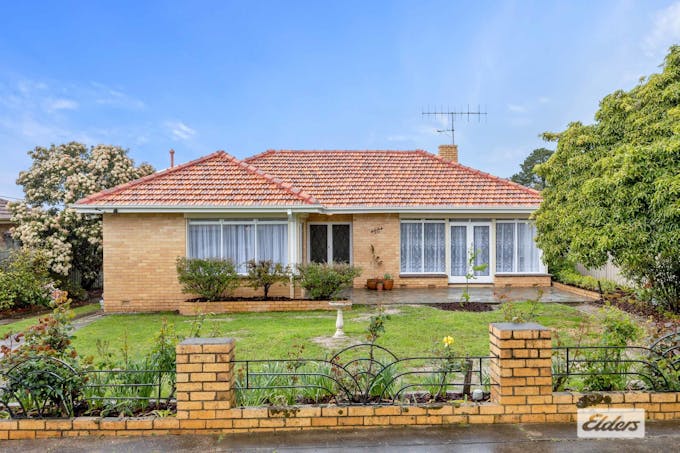 13 Barkly Street West , Ararat, VIC, 3377 - Image 1