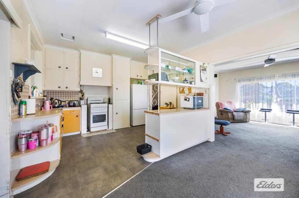 42 Napier Street, Stawell, VIC, 3380 - Image 3