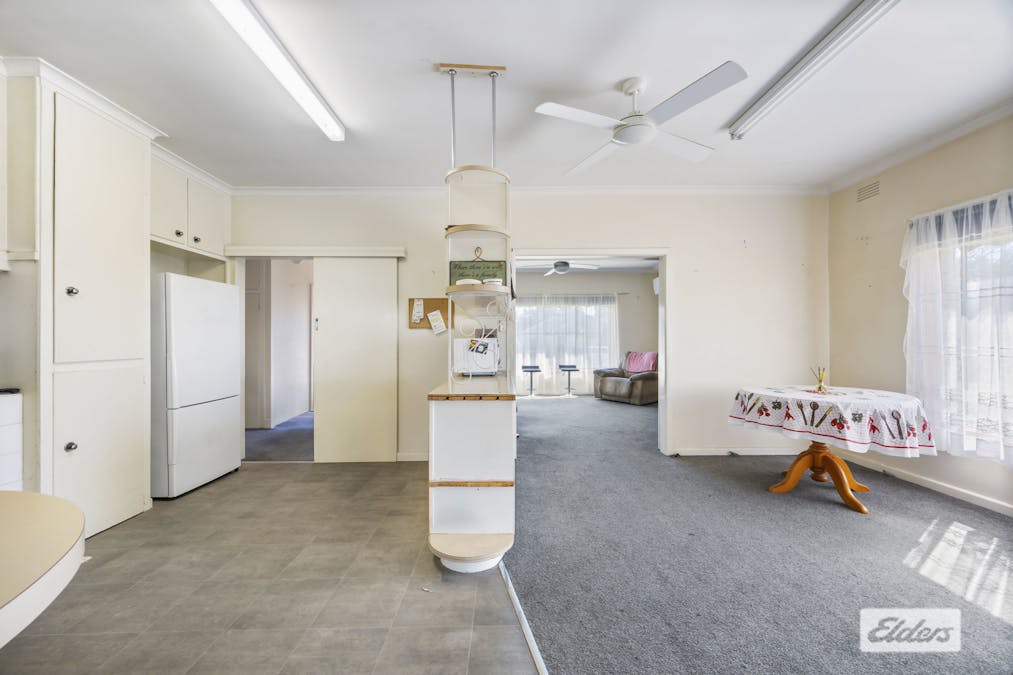 42 Napier Street, Stawell, VIC, 3380 - Image 4