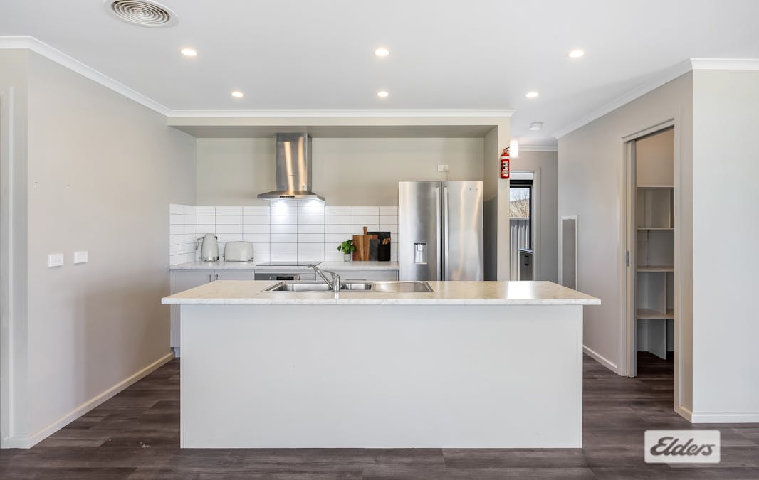 102 Rundell Street, Ararat, VIC, 3377 - Image 3