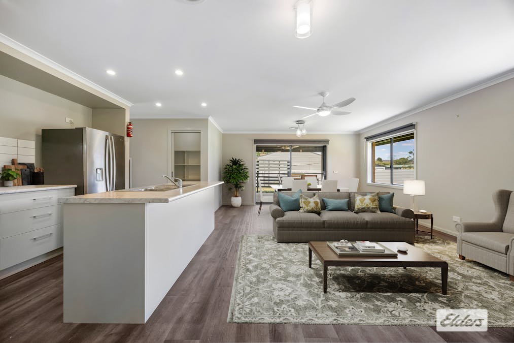 102 Rundell Street, Ararat, VIC, 3377 - Image 6