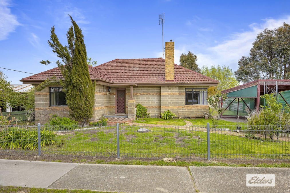 27 Blake Street, Ararat, VIC, 3377 - Image 1