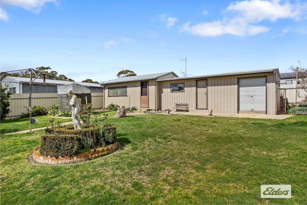 5 Kneale Street, Ararat, VIC, 3377 - Image 17