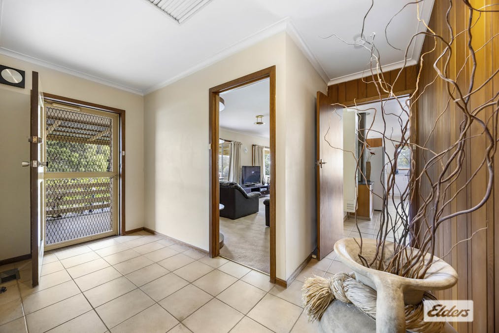5 Kneale Street, Ararat, VIC, 3377 - Image 2