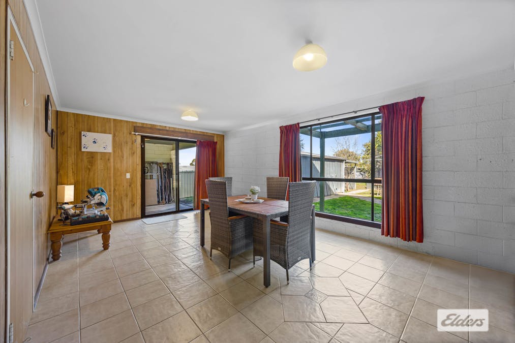27 Henderson Street, Ararat, VIC, 3377 - Image 19