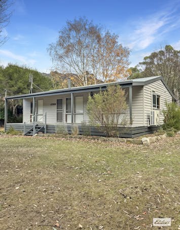 7 Fyans Street, Halls Gap, VIC, 3381 - Image 1