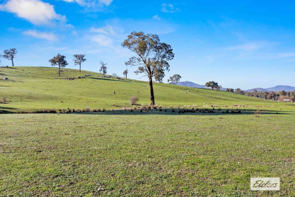 CA 111-115 Pyrenees Highway, Amphitheatre, VIC, 3468 - Image 12