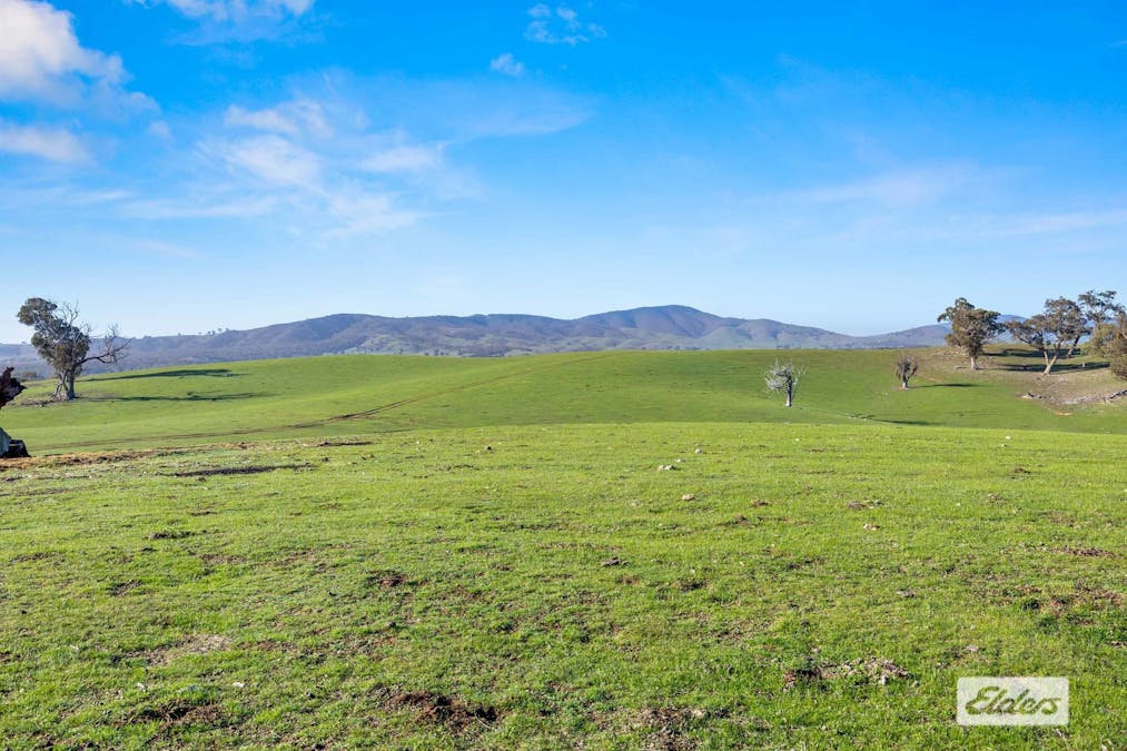 CA 111-115 Pyrenees Highway, Amphitheatre, VIC, 3468 - Image 13