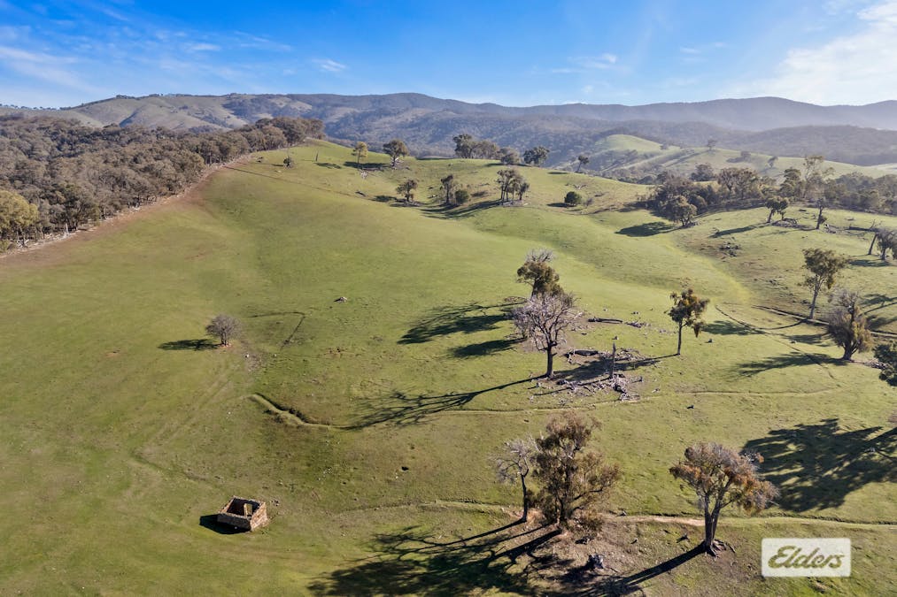 CA 111-115 Pyrenees Highway, Amphitheatre, VIC, 3468 - Image 17