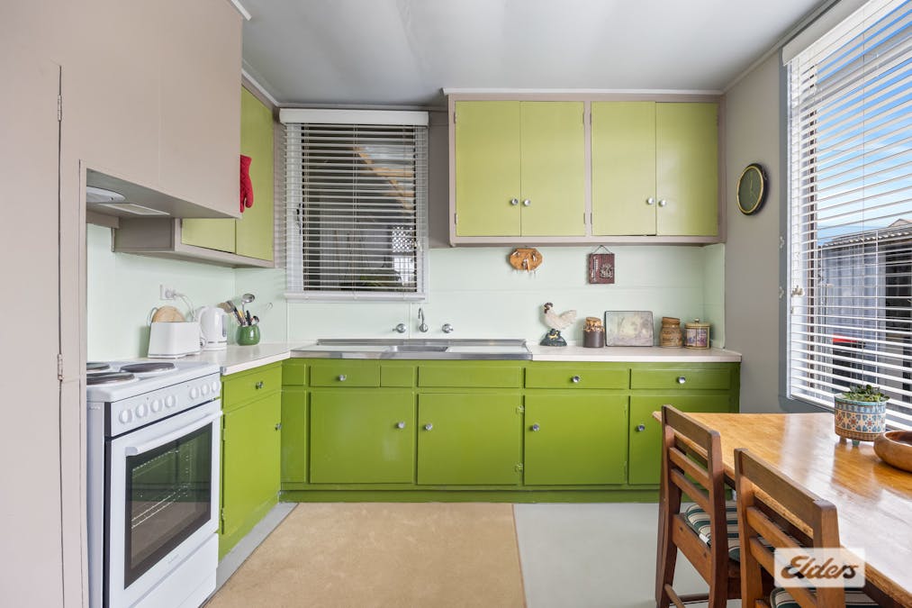 13 Steven Crescent, Ararat, VIC, 3377 - Image 6