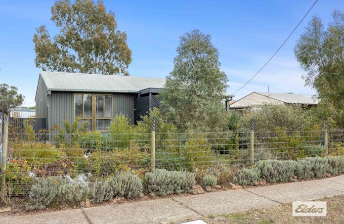 13 Steven Crescent, Ararat, VIC, 3377 - Image 1