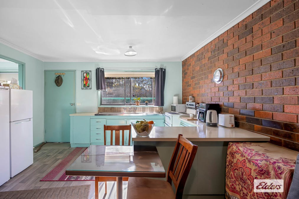 1/42 Carey Street, Ararat, VIC, 3377 - Image 4