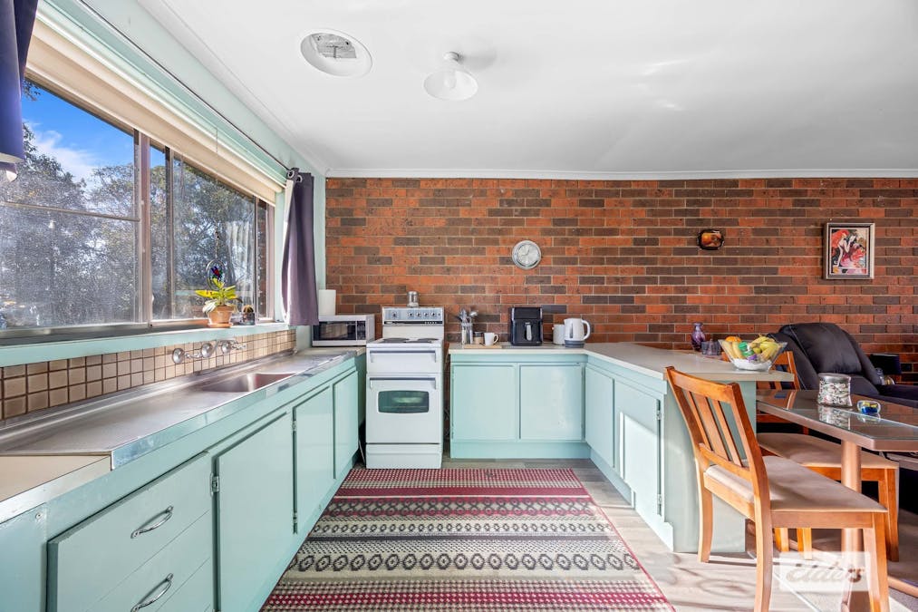 1/42 Carey Street, Ararat, VIC, 3377 - Image 3