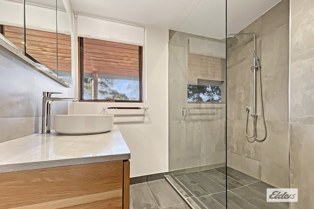12 Wattle Crescent, Ararat, VIC, 3377 - Image 6
