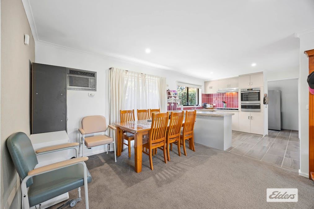 18 Ellerker Avenue, Ararat, VIC, 3377 - Image 6