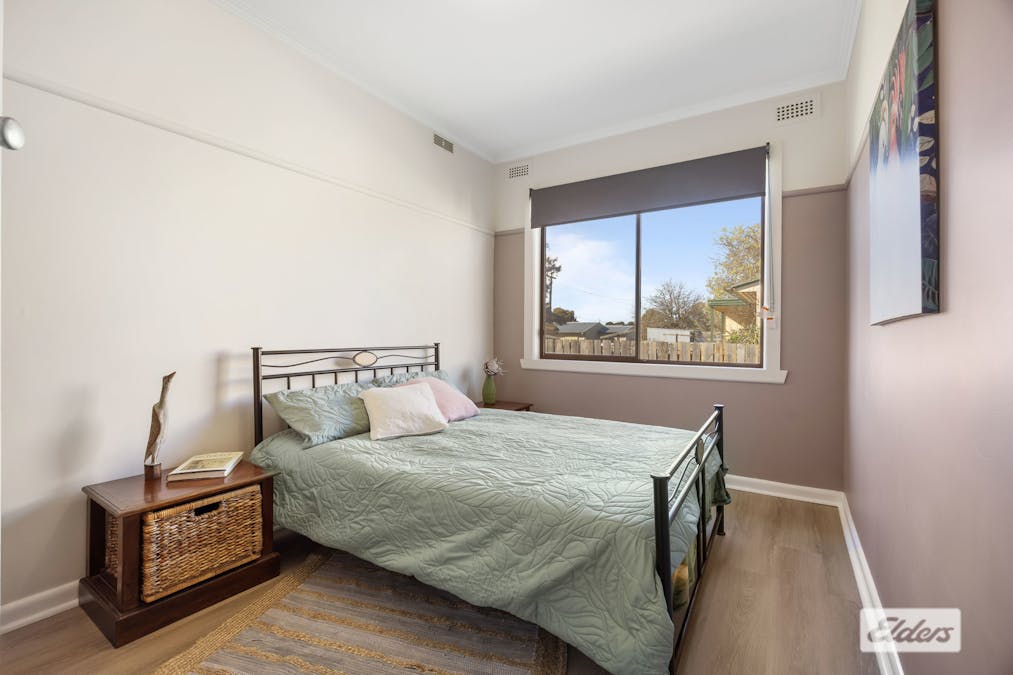 4 Steven Crescent, Ararat, VIC, 3377 - Image 11
