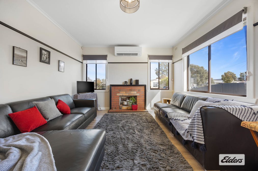 4 Steven Crescent, Ararat, VIC, 3377 - Image 6