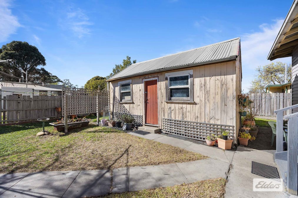 4 Steven Crescent, Ararat, VIC, 3377 - Image 12