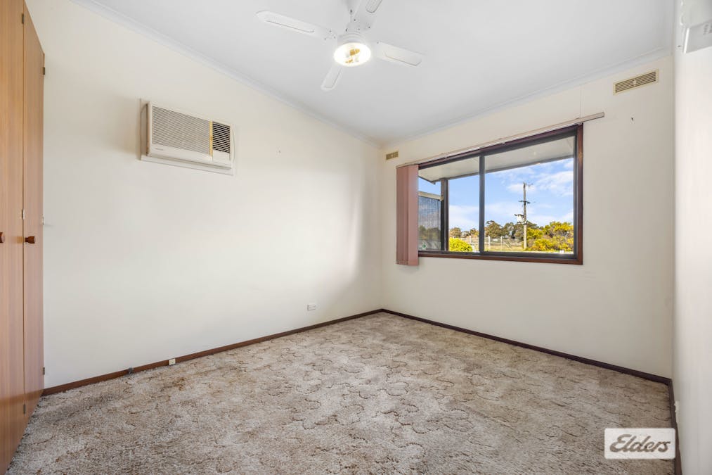 37 Grano Street, Ararat, VIC, 3377 - Image 12