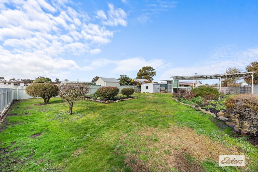 37 Grano Street, Ararat, VIC, 3377 - Image 18