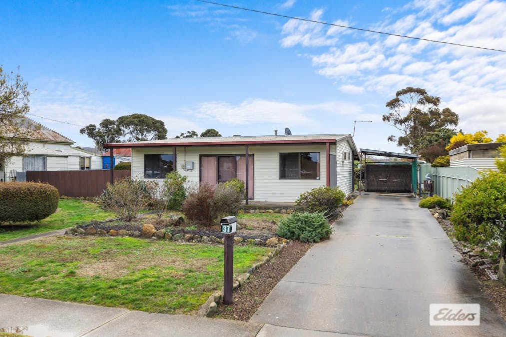 37 Grano Street, Ararat, VIC, 3377 - Image 3
