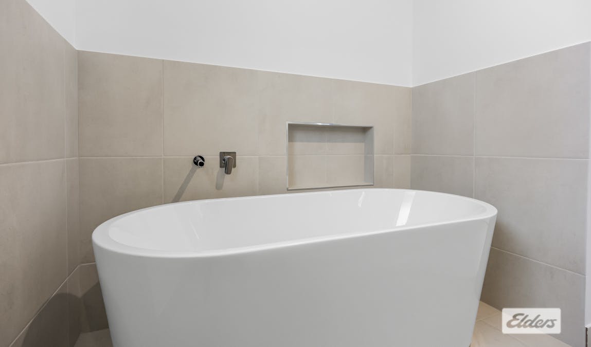 2 Omaroo Court, Ararat, VIC, 3377 - Image 16