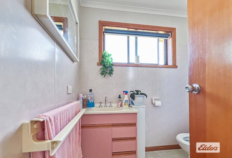 2 Lowe Street, Ararat, VIC, 3377 - Image 6