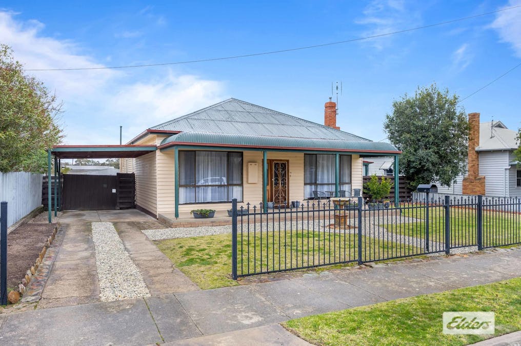 37 Ligar Street, Stawell, VIC, 3380 - Image 2