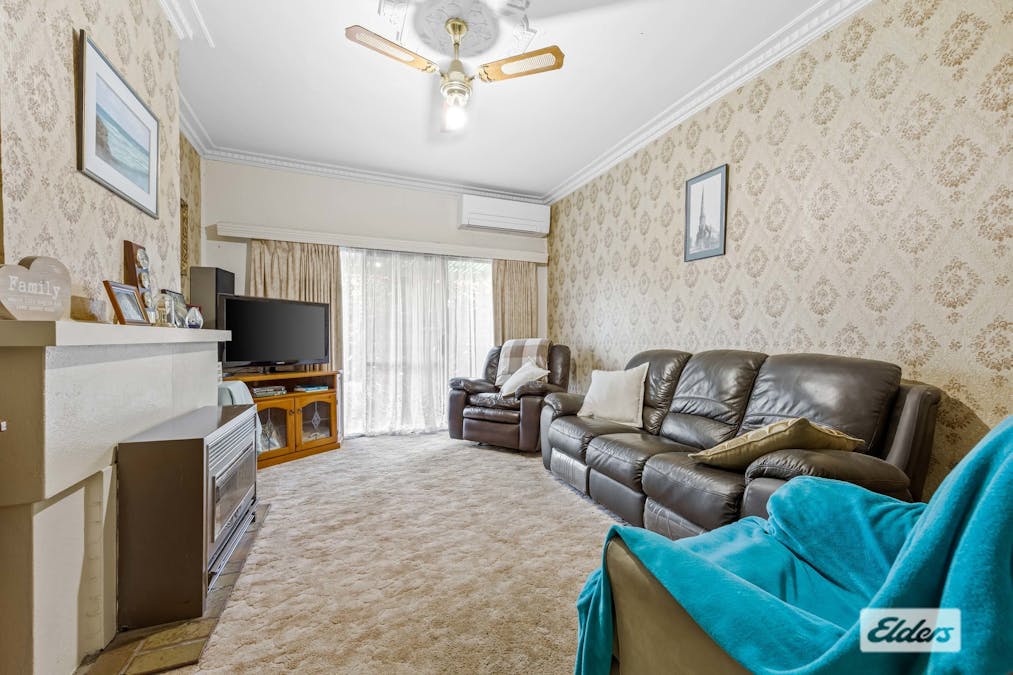 42 Darlington Road, Stawell, VIC, 3380 - Image 6