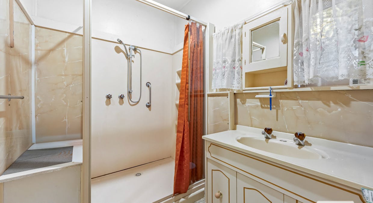 42 Darlington Road, Stawell, VIC, 3380 - Image 10