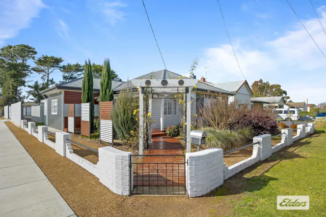 43 Commercial Street — photo from Elders Real Estate Ararat