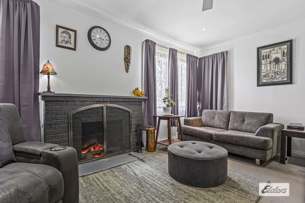 7 Steven Crescent, Ararat, VIC, 3377 - Image 4