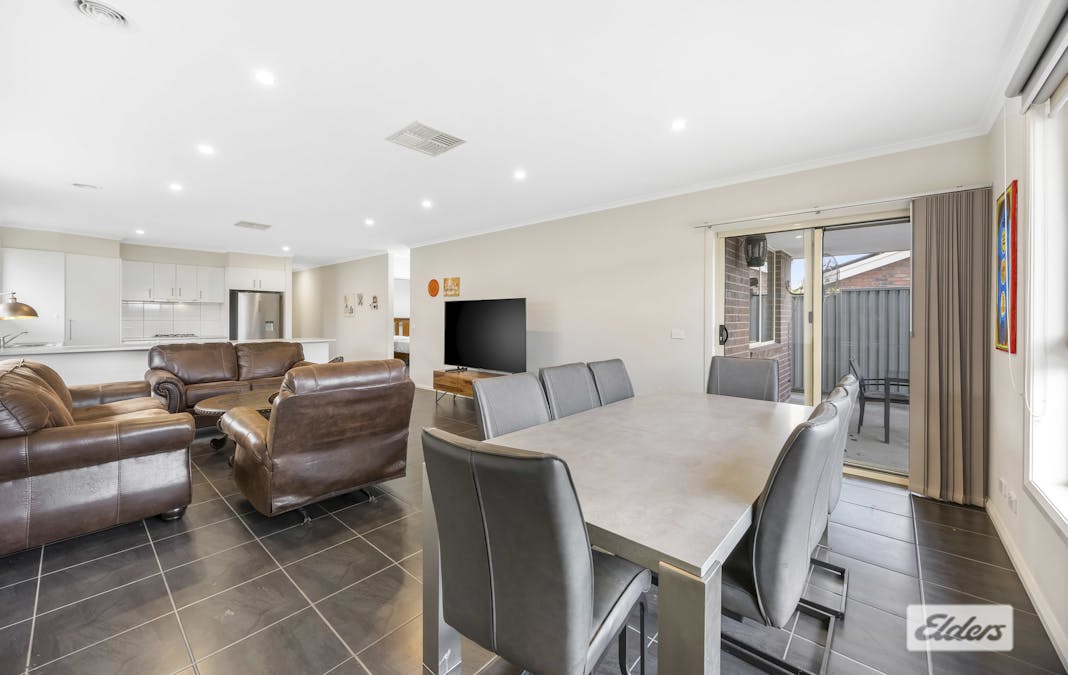 58 Churchill Avenue, Ararat, VIC, 3377 - Image 8