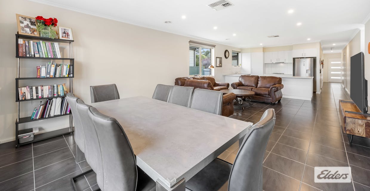58 Churchill Avenue, Ararat, VIC, 3377 - Image 10